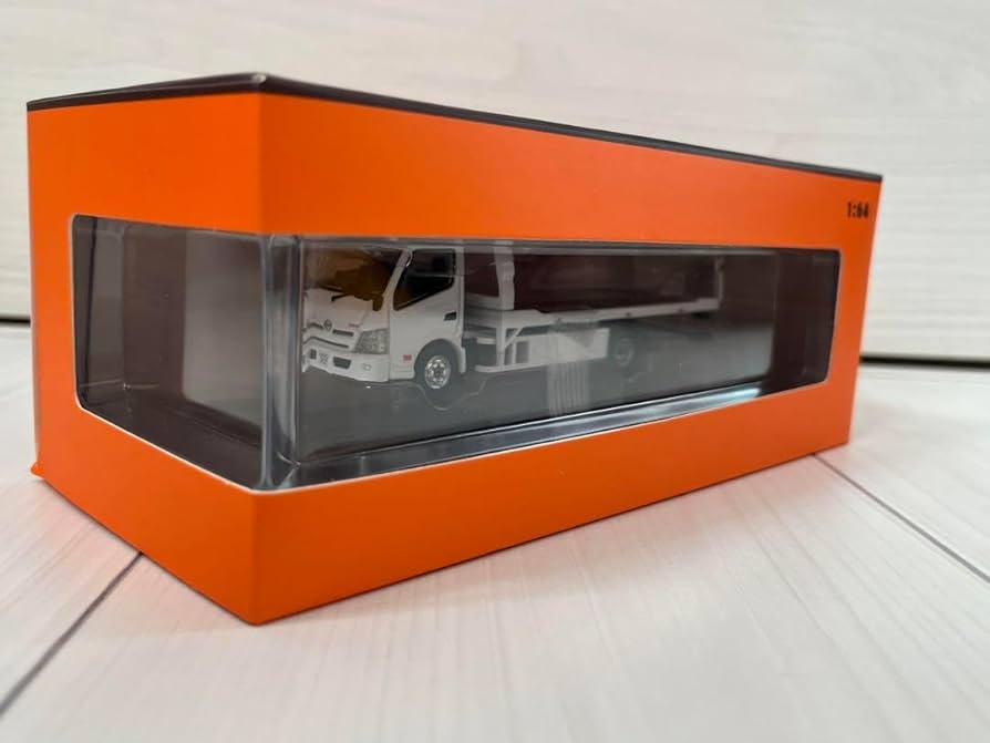 Amazon.co.jp: 1:64 HINO 300 フラットベッド 積載車 ミニカー